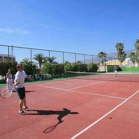 Malibu Park 3*