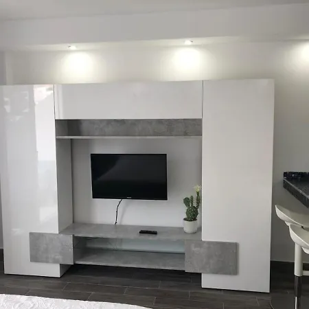 Apartmanhotel Malibu Park 3*