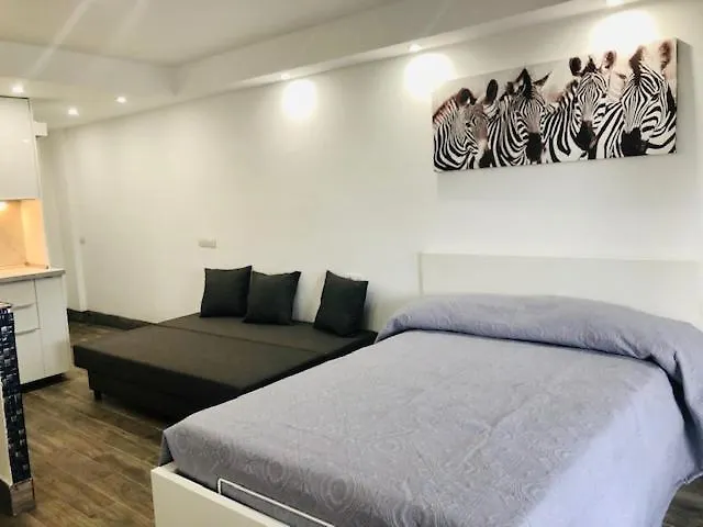 Malibu Park 아데제