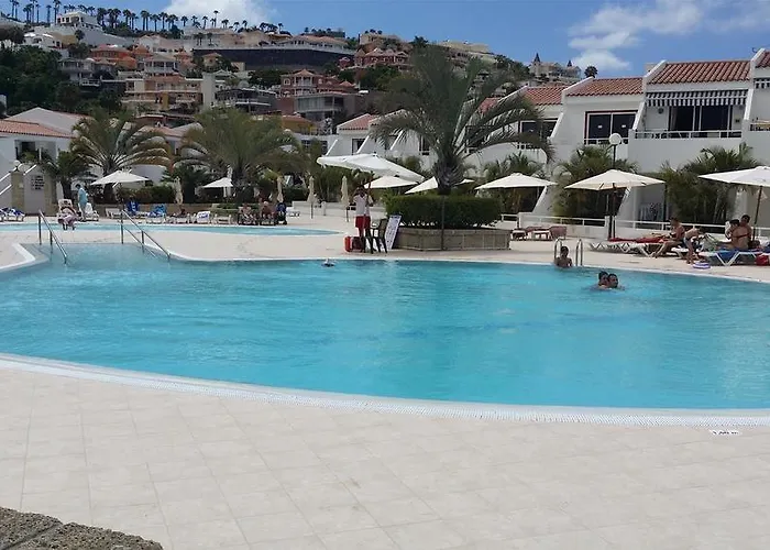 Aparthotel Malibu Park 3*