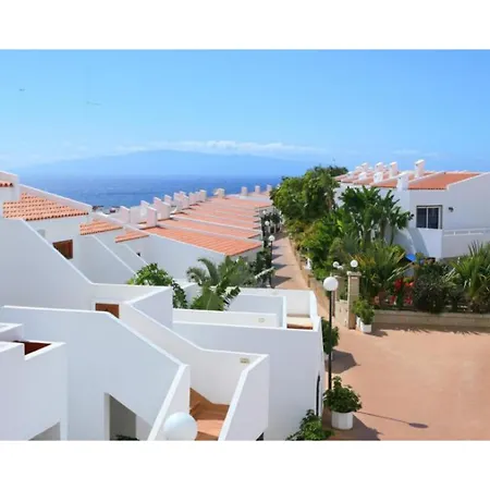Malibu Park Aparthotel