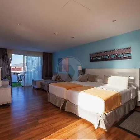 Aparthotel Malibu Park 3*