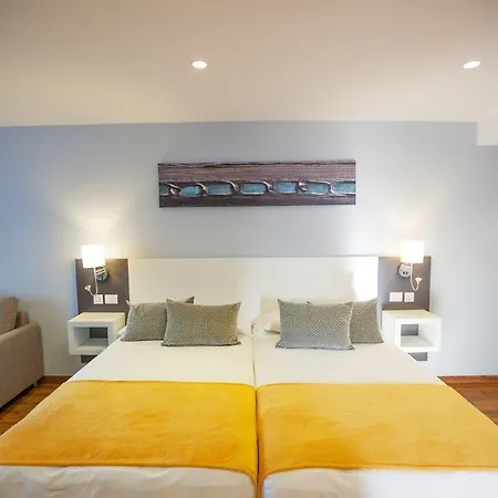 Malibu Park מלון דירות