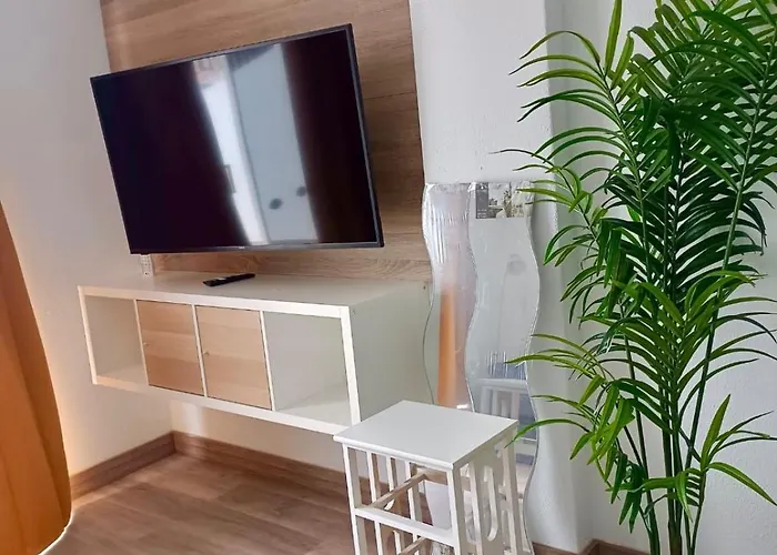 Malibu Park أذيخي