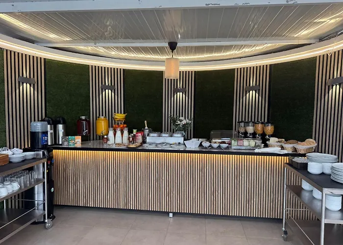 Malibu Park شقة فندقية 3*