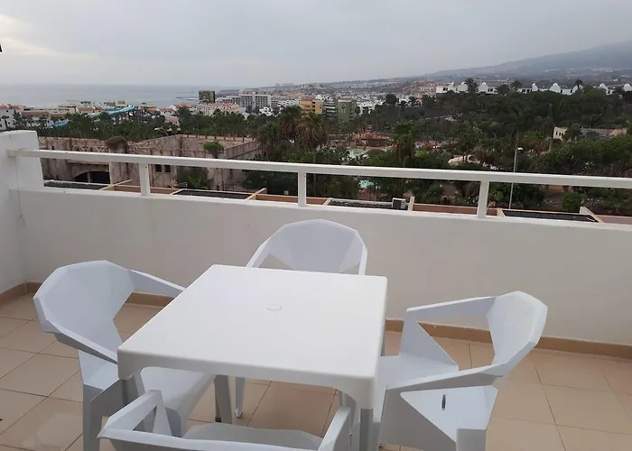 Malibu Park Lägenhetshotell Costa Adeje (Tenerife)