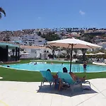 Hotel apartamentowy Malibu Park