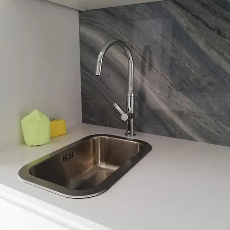 アパートホテル Malibu Park アデヘ