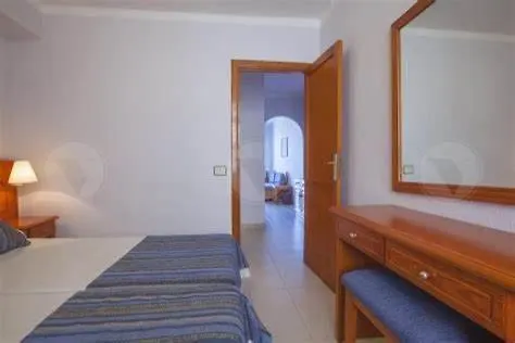 Malibu Park Aparthotel